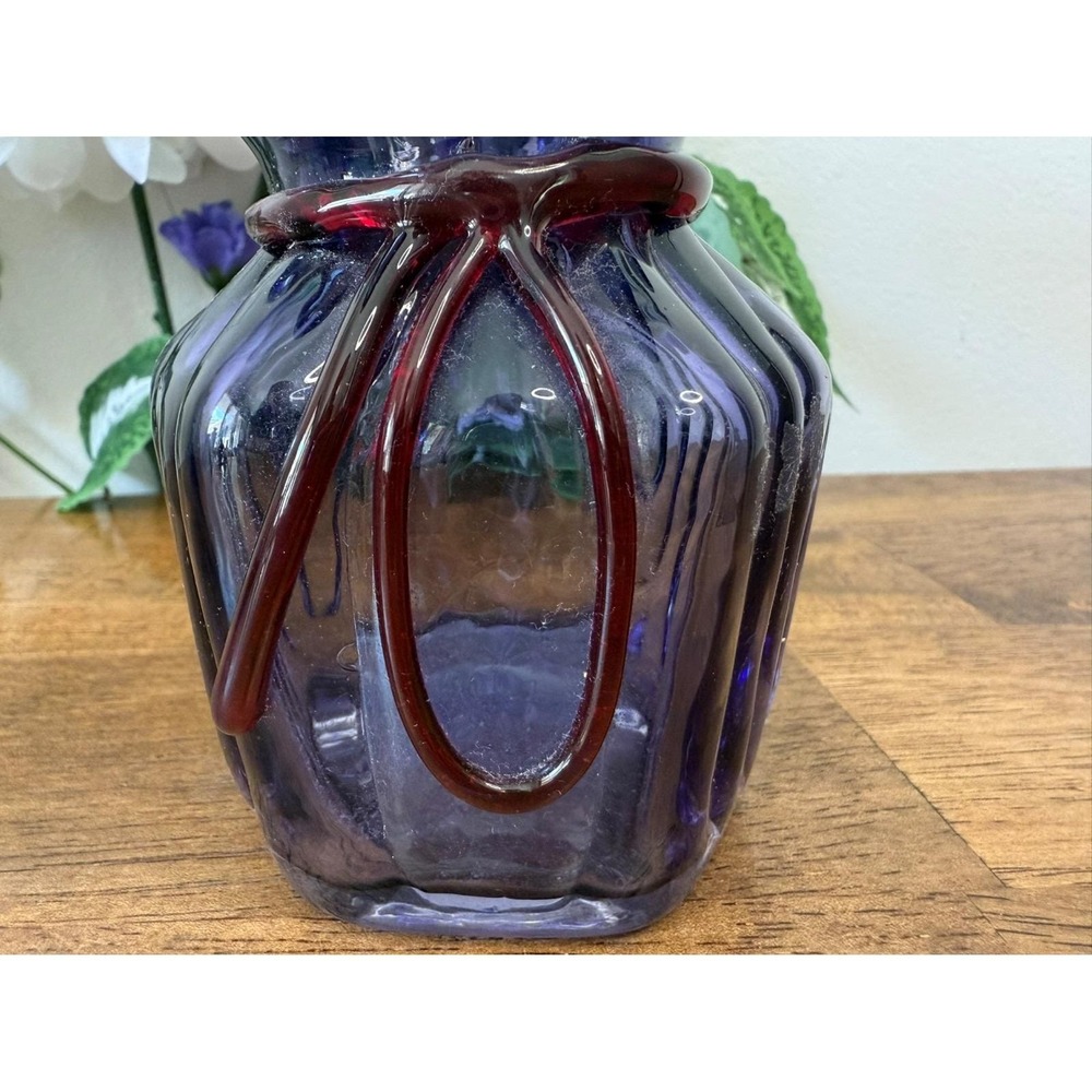 Vintage Amethyst Purple Glass Vase‎ Applied Red Ribbon Ruffled Rim - Picture 5 of 5